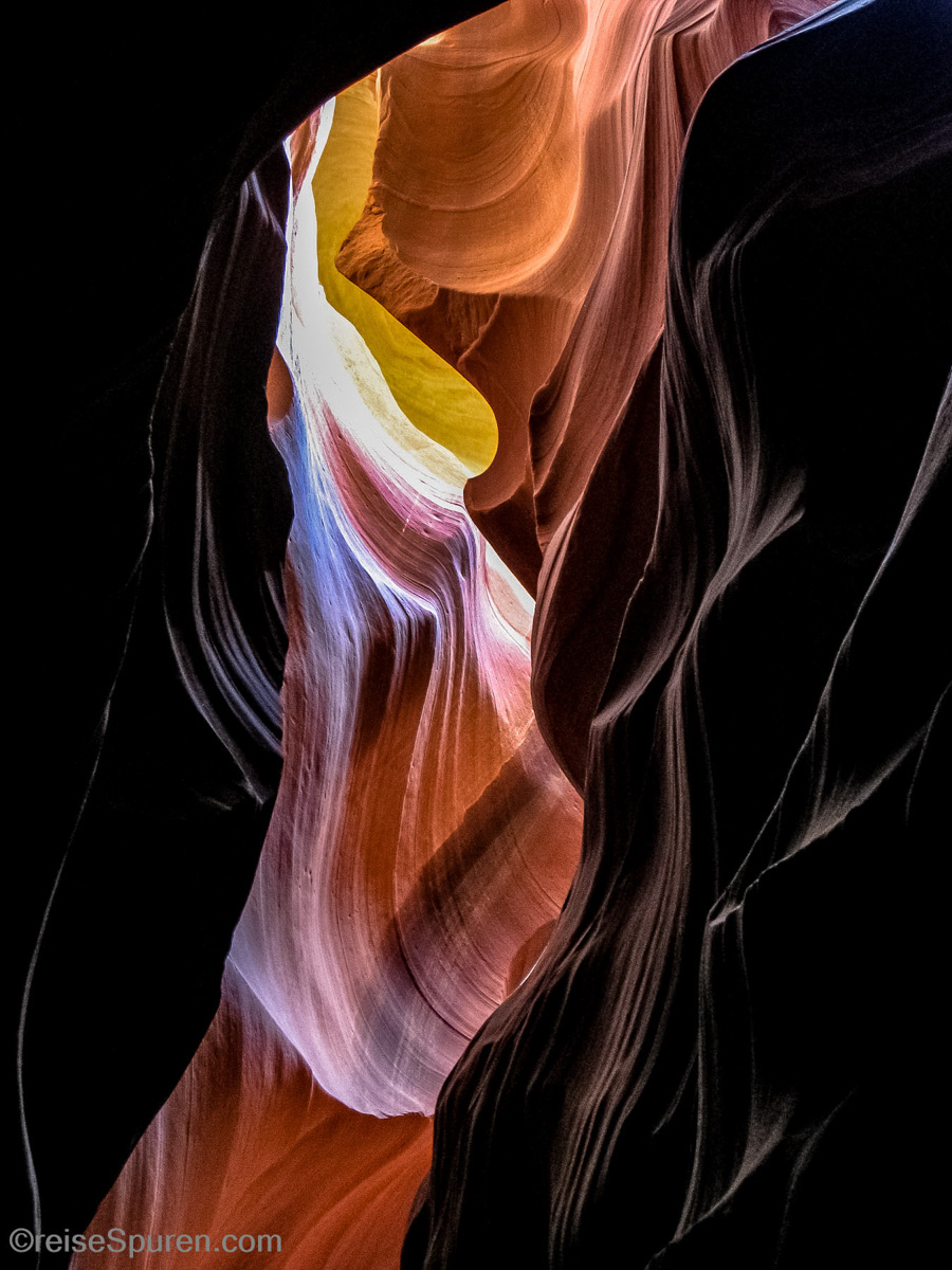 Upper Antelope Canyon